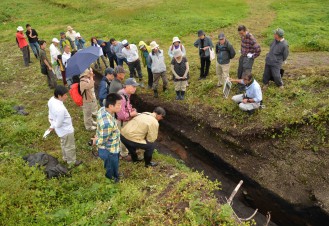 平成２７年度の遺跡見学会の様子です